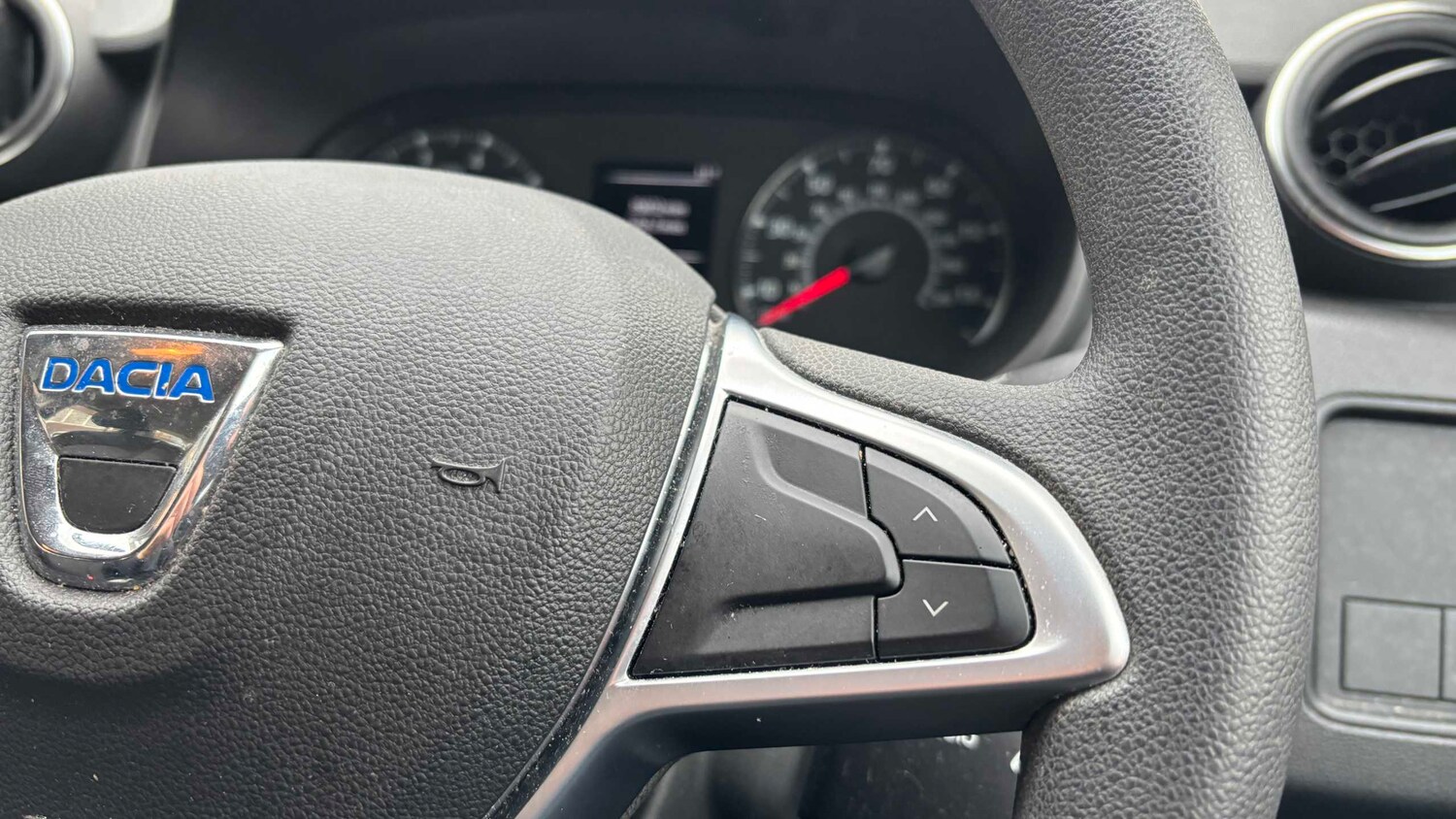 Used Dacia Duster 2023 for sale - 77858038: Photo 14