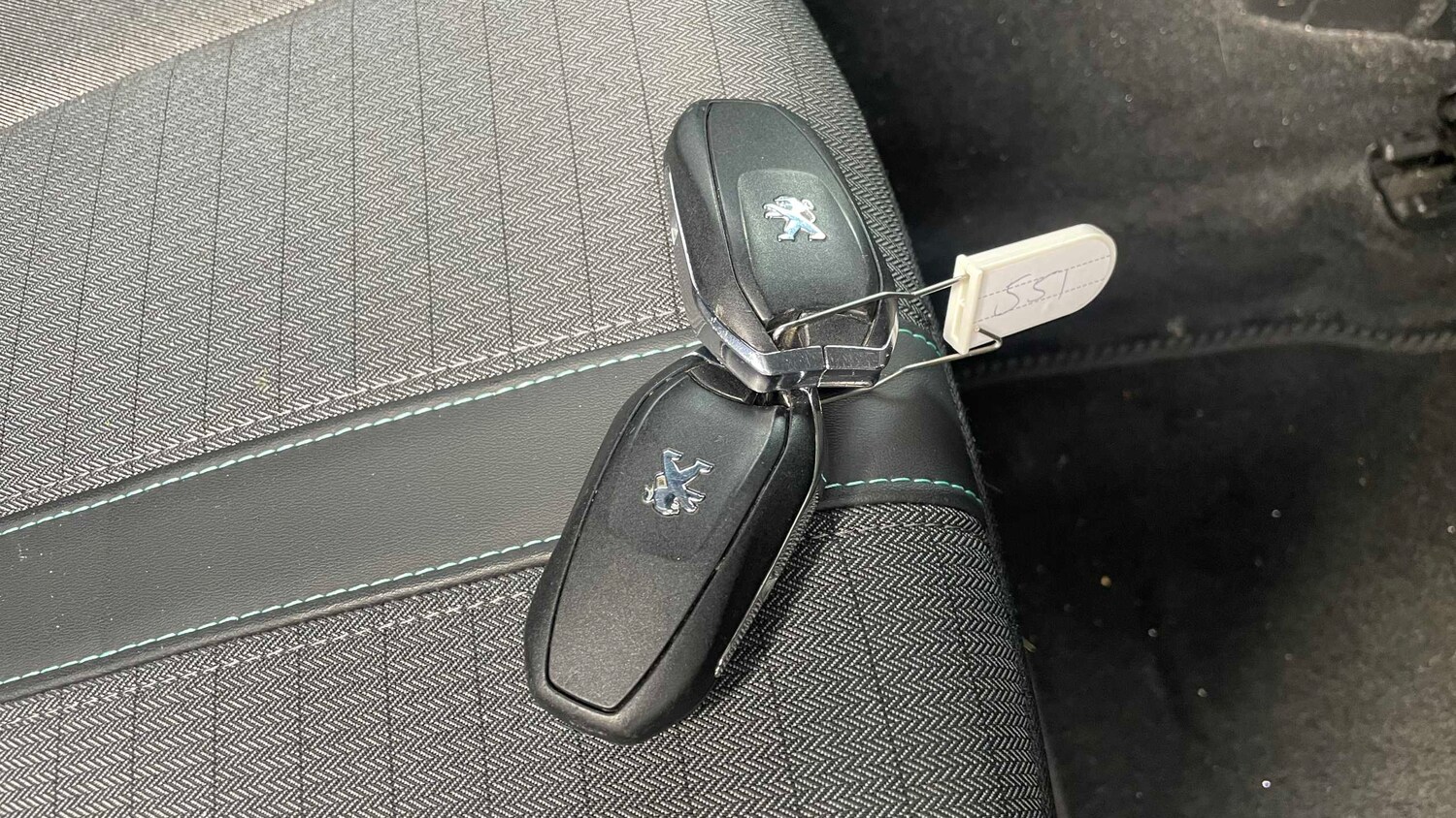 Used Peugeot 2008 for sale - 77861120: Photo 10