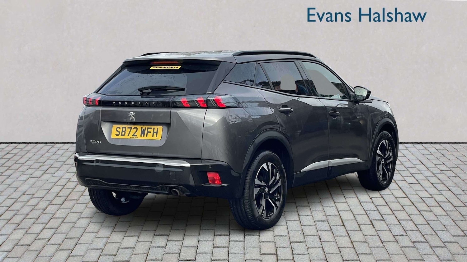 Used Peugeot 2008 for sale - 77861120: Photo 2