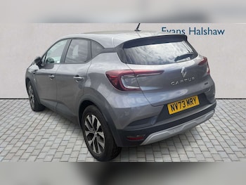 Used Renault Captur 2023 for sale - 79428951: Photo