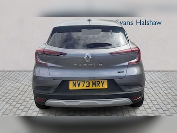 Used Renault Captur 2023 for sale - 79428951: Photo
