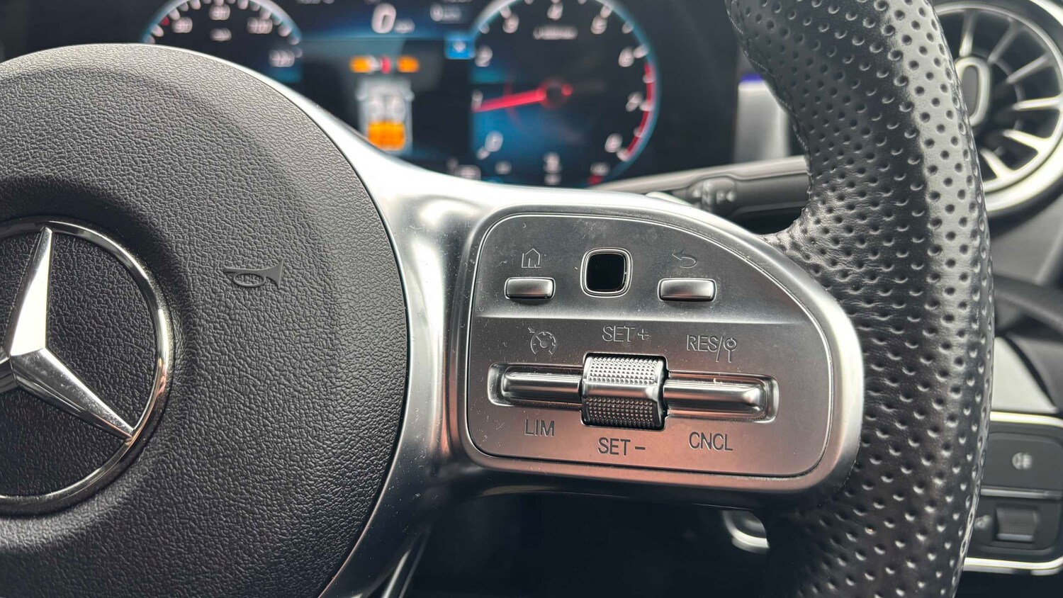 Used Mercedes-Benz CLA 2022 for sale - 78037518: Photo 14