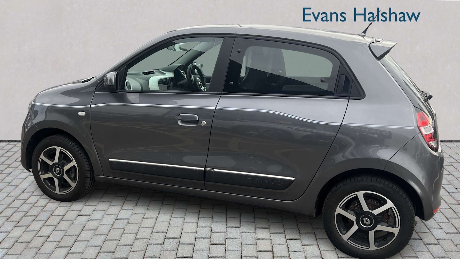 Used Renault Twingo 2017 for sale - 78037781: Photo 2