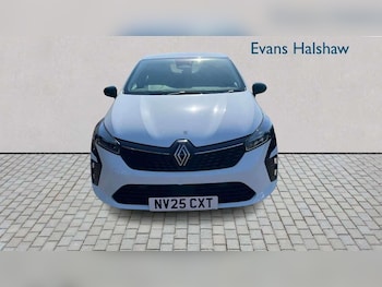 Used Renault Clio 2025 for sale - 78732527: Photo