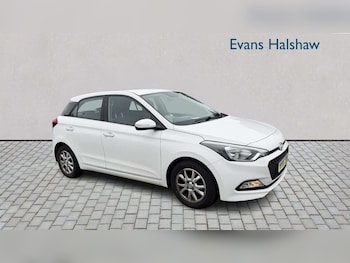 Used Hyundai i20 2017 for sale - 79239211: Photo