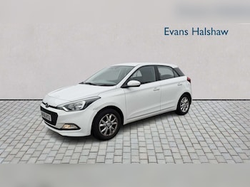 Used Hyundai i20 2017 for sale - 79239211: Photo