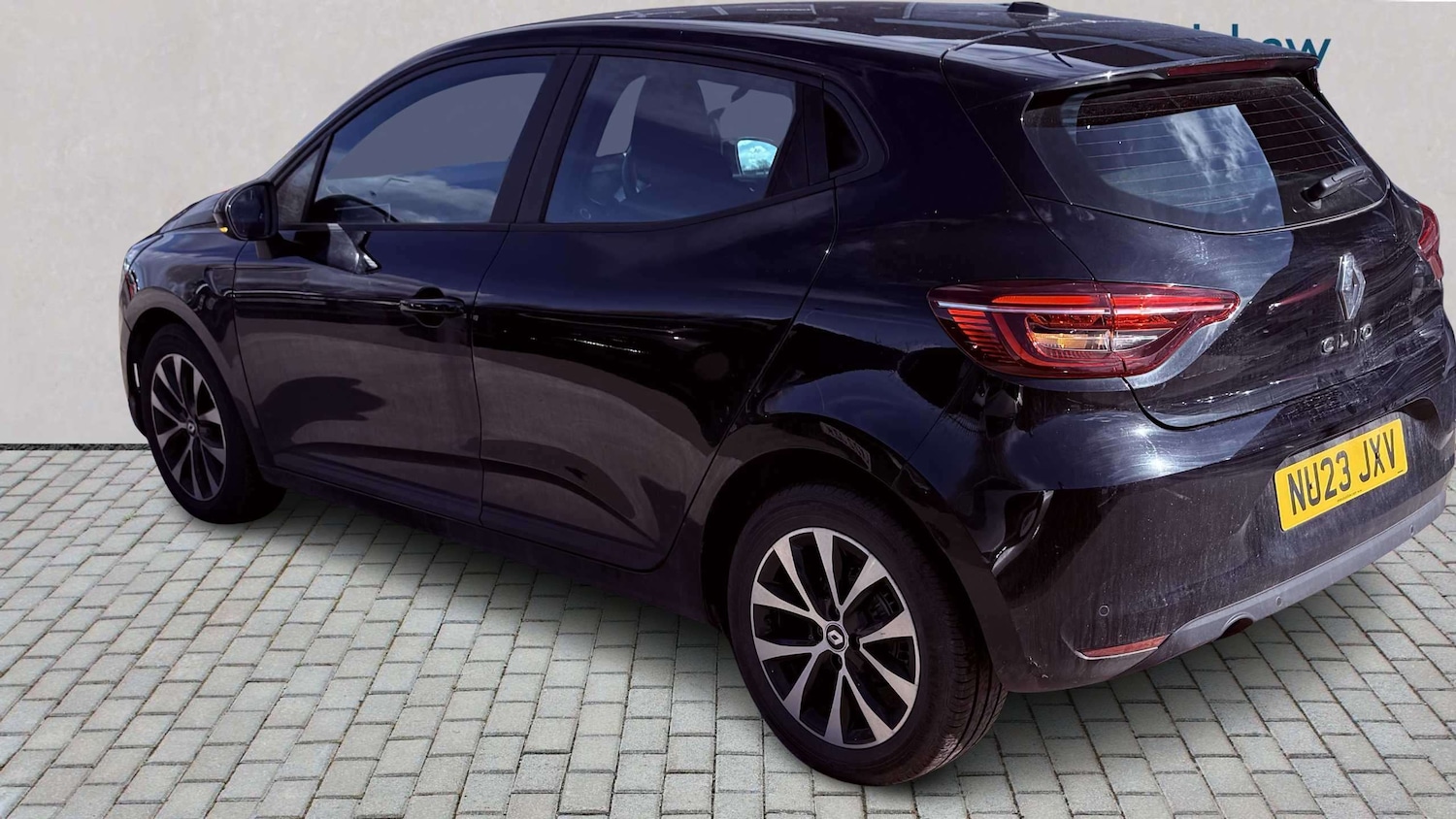 Used Renault Clio 2023 for sale - 78024479: Photo 3