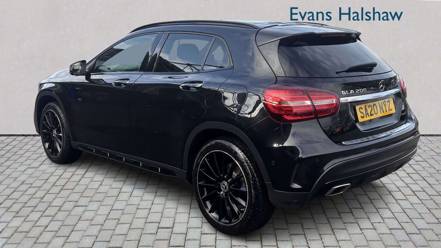 Used Mercedes-Benz GLA for sale - 77860632: Photo 3