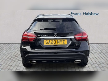 Used Mercedes-Benz GLA 2020 for sale - 77860632: Photo