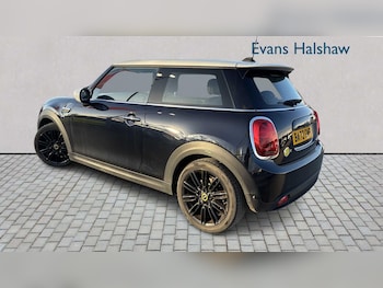 Used MINI Cooper 2022 for sale - 77860206: Photo