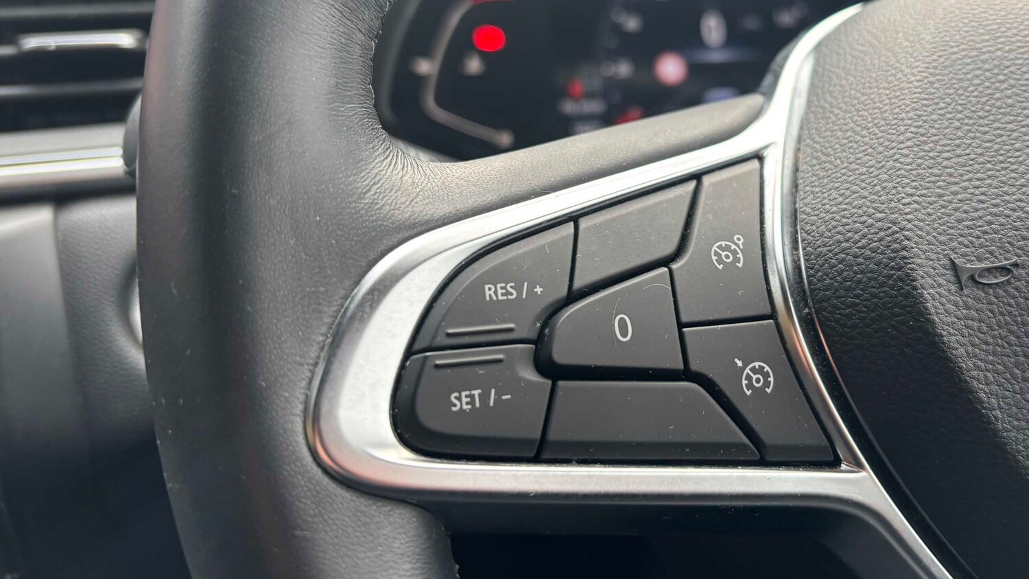 Used Renault Captur for sale - 77857676: Photo 13