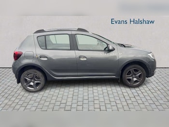 Used Dacia Sandero Stepway 2018 for sale - 78812598: Photo