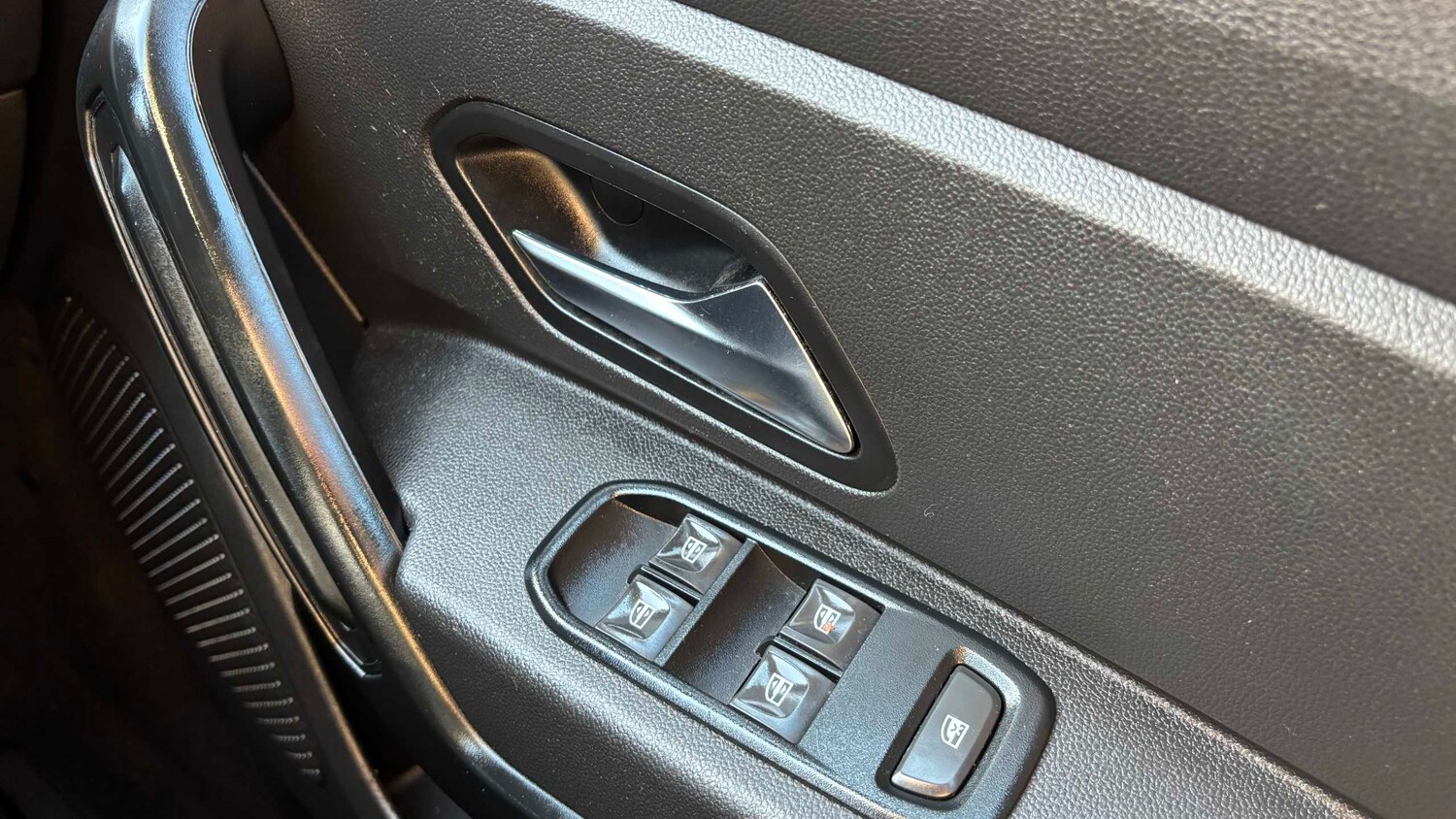 Used Dacia Duster 2018 for sale - 77913824: Photo 18