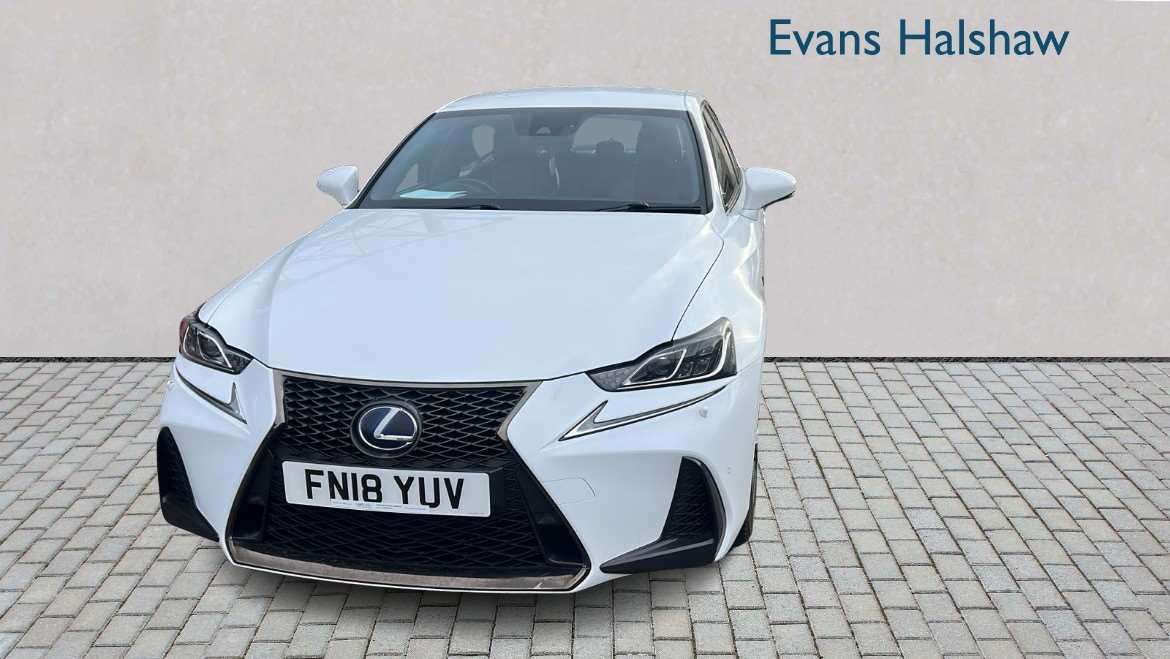Used Lexus IS 2018 for sale - 78137541: Photo 2