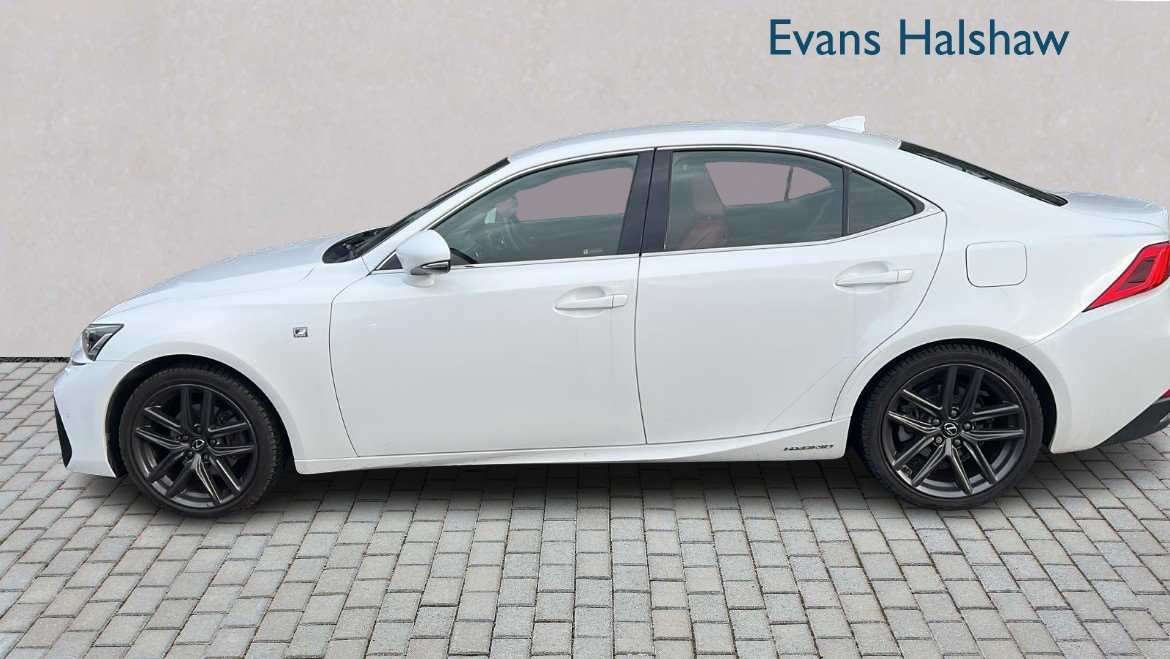 Used Lexus IS 2018 for sale - 78137541: Photo 3