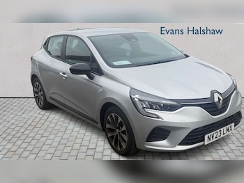 Used Renault Clio 2023 for sale - 79376749: Photo