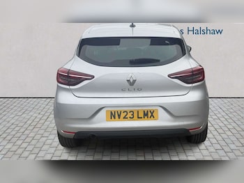 Used Renault Clio 2023 for sale - 79376749: Photo