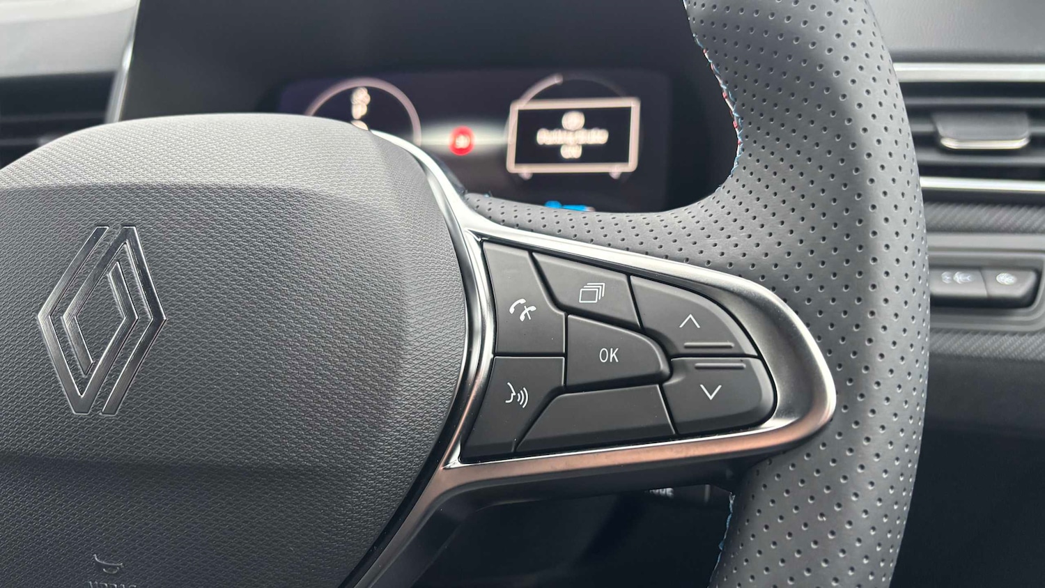 Used Renault Clio 2026 for sale - 77857020: Photo 18