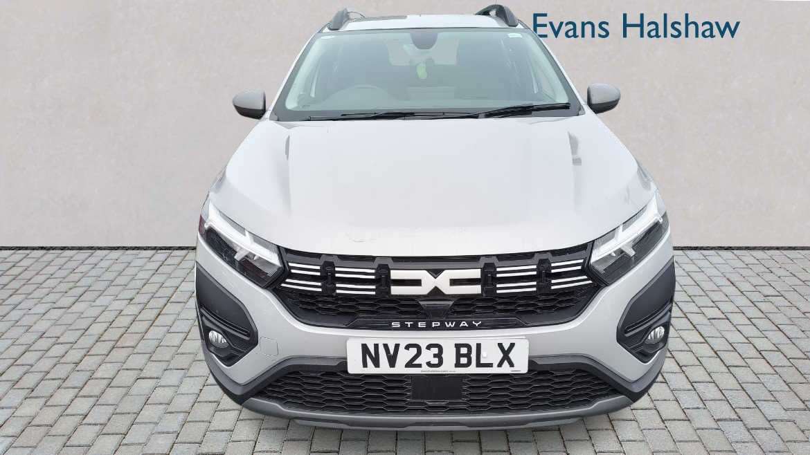 Used Dacia Sandero Stepway 2023 for sale - 78024008: Photo 2