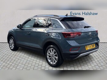 Used Volkswagen T-Roc 2024 for sale - 77857667: Photo