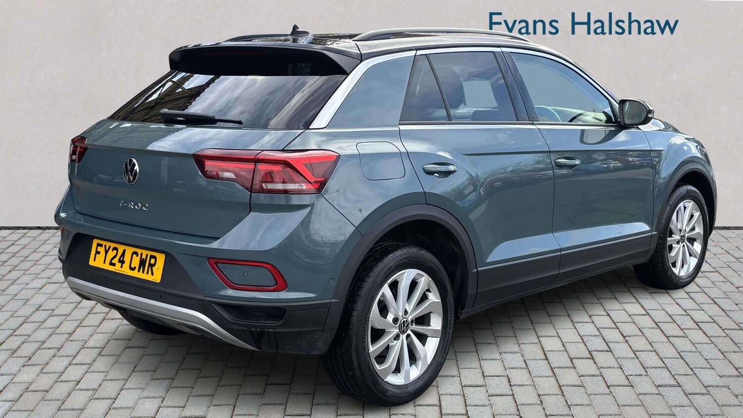 Used Volkswagen T-Roc for sale - 77857667: Photo 6
