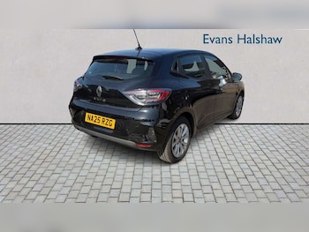 Used Renault Clio 2025 for sale - 78732328: Photo