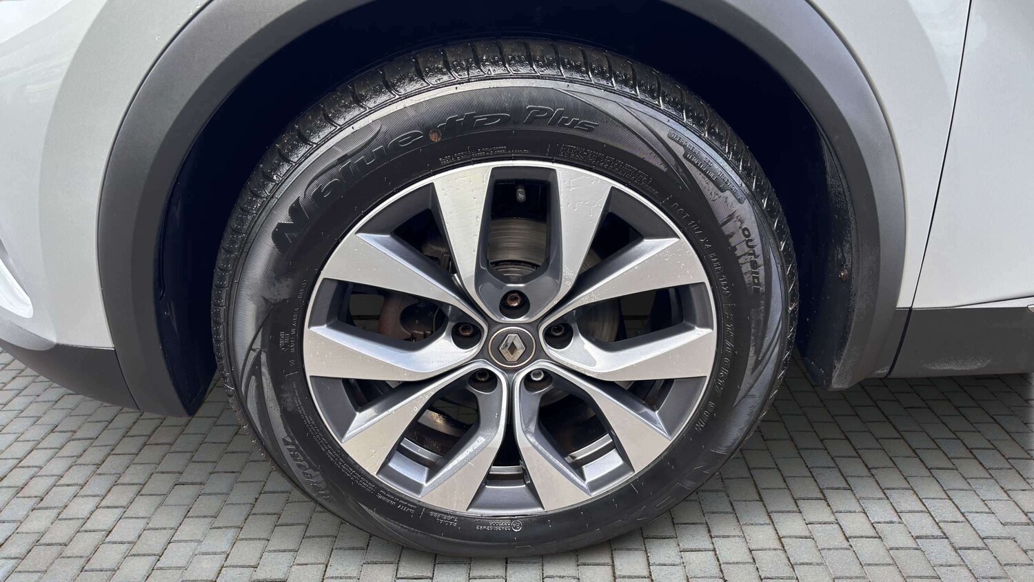 Used Renault Captur for sale - 77862309: Photo 7