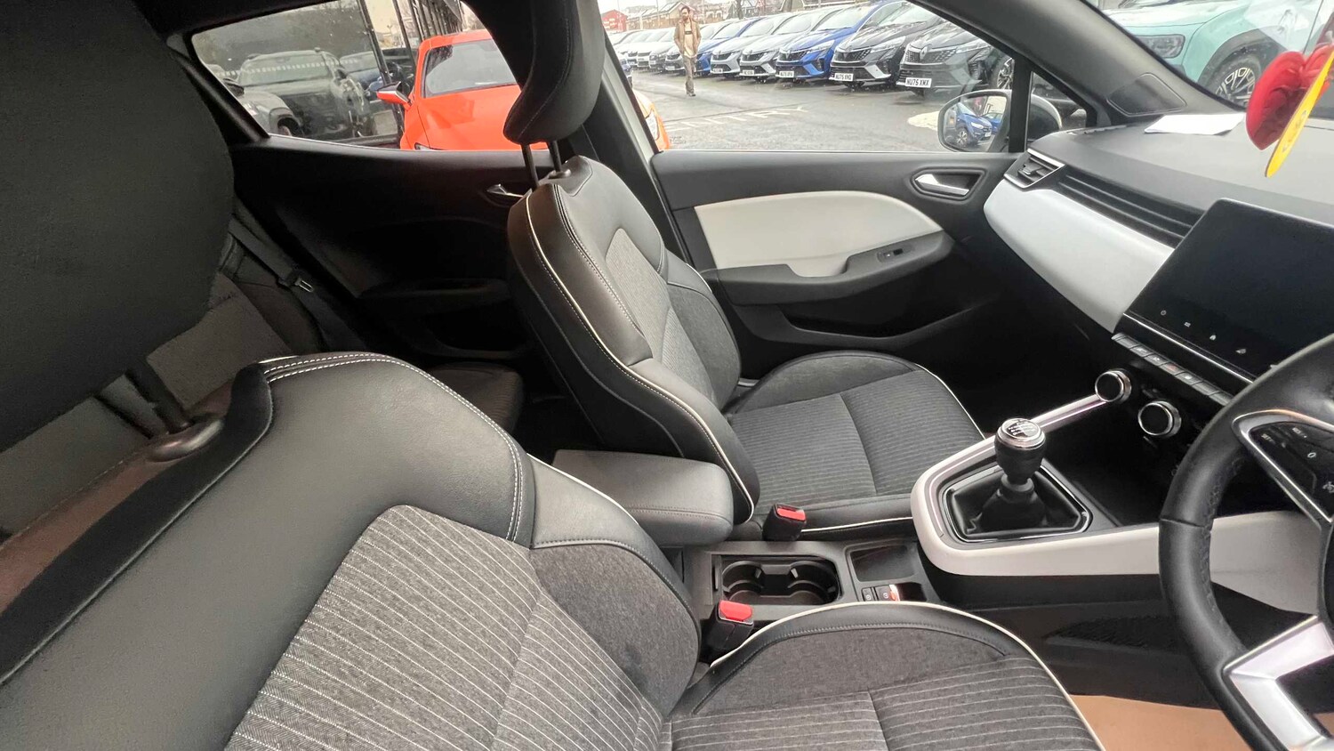 Used Renault Clio 2022 for sale - 77861158: Photo 11