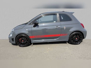 Used Abarth 695 2018 for sale - 77861081: Photo