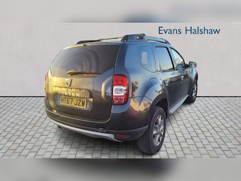 Used Dacia Duster 2018 for sale - 77928399: Photo