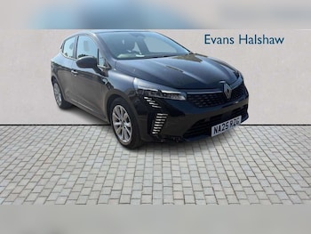 Used Renault Clio 2025 for sale - 78732534: Photo