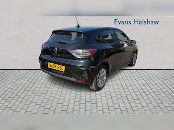 Used Renault Clio 2025 for sale - 78732534: Photo