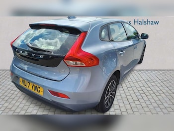 Used Volvo V40 2017 for sale - 78961048: Photo