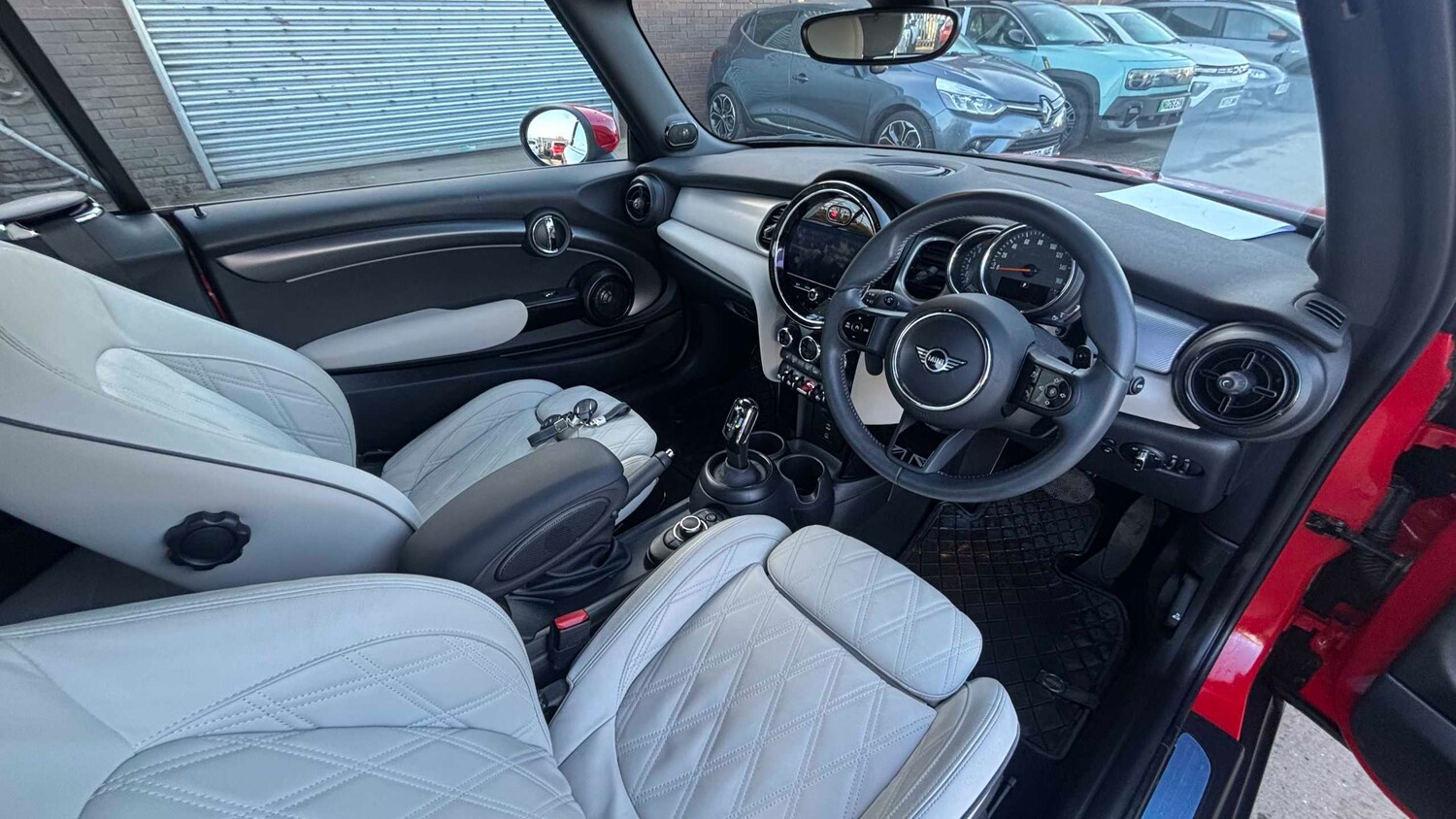 Used MINI Convertible 2022 for sale - 77859204: Photo 10