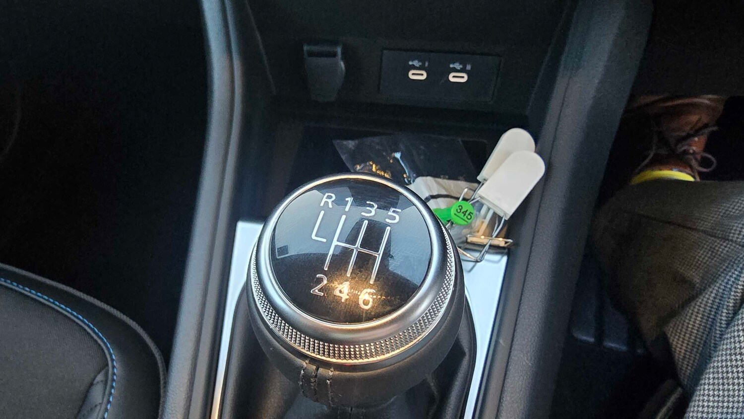 Used Renault Captur for sale - 77860493: Photo 25