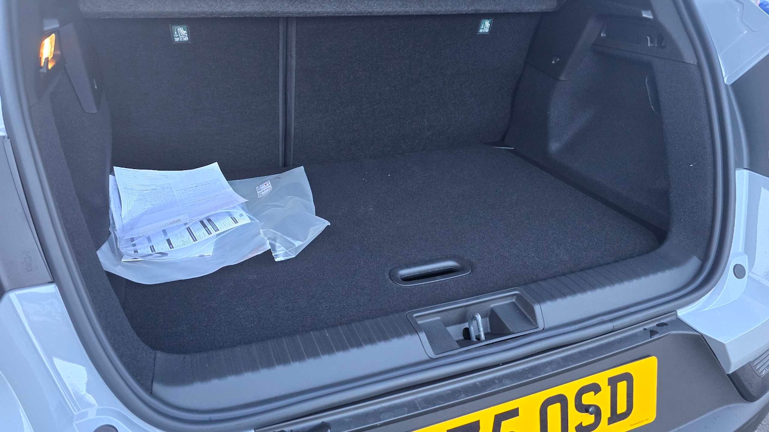 Used Renault Captur for sale - 77860493: Photo 9