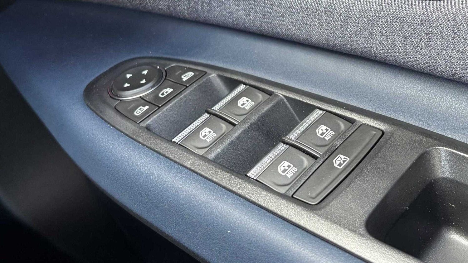 Used Renault 4 for sale - 77857707: Photo 30