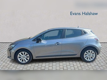Used Renault Clio 2025 for sale - 78732213: Photo