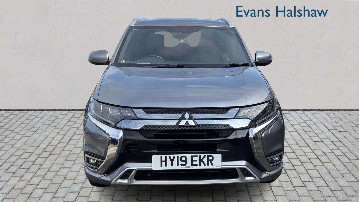 Used Mitsubishi Outlander for sale - 77861042: Photo 2