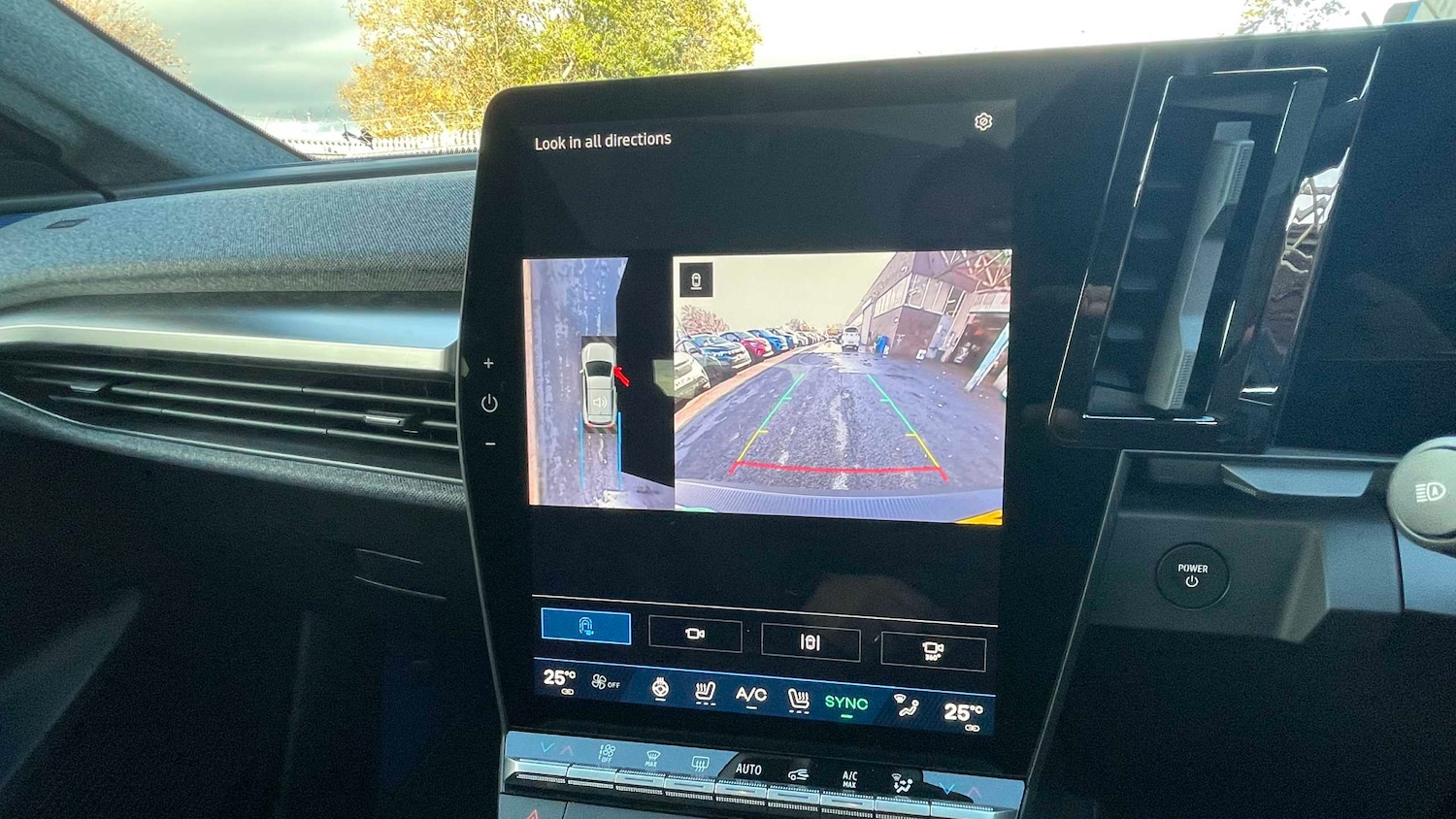 Used Renault Scenic E-Tech for sale - 77861900: Photo 3