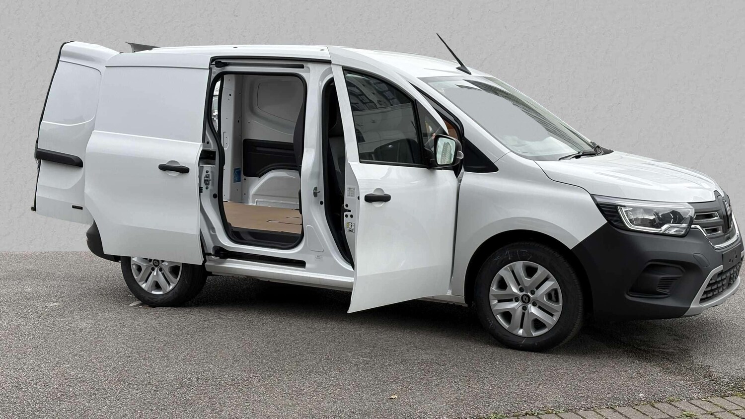 Used Renault Kangoo 2025 for sale - 77860705: Photo 10