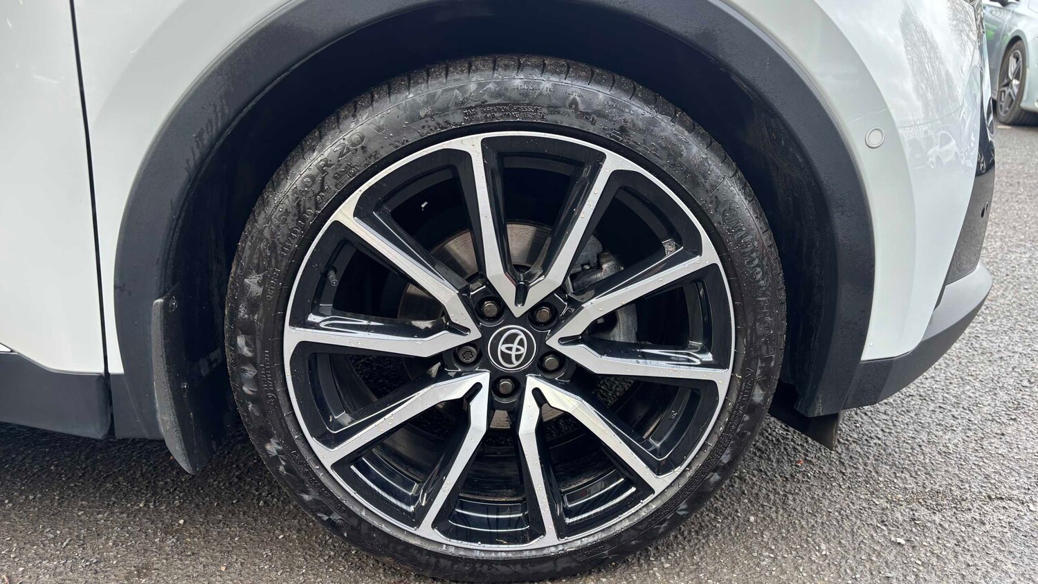 Used Toyota C-HR for sale - 77861143: Photo 11