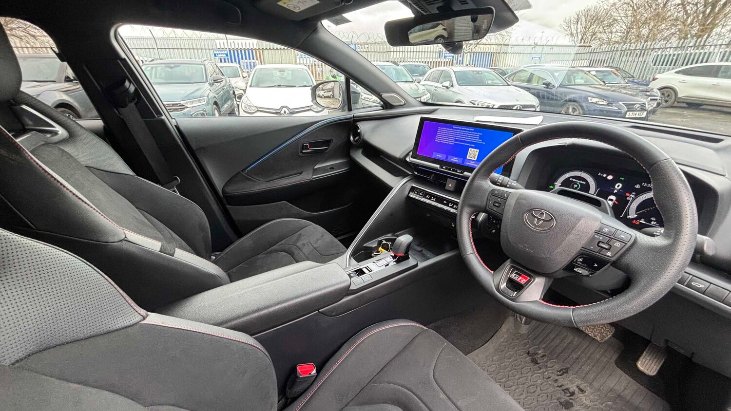 Used Toyota C-HR for sale - 77861143: Photo 12