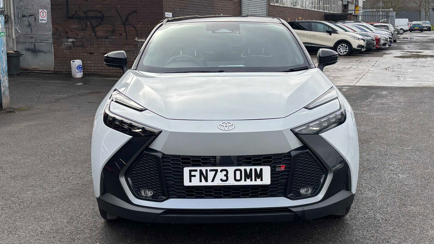 Used Toyota C-HR for sale - 77861143: Photo 2