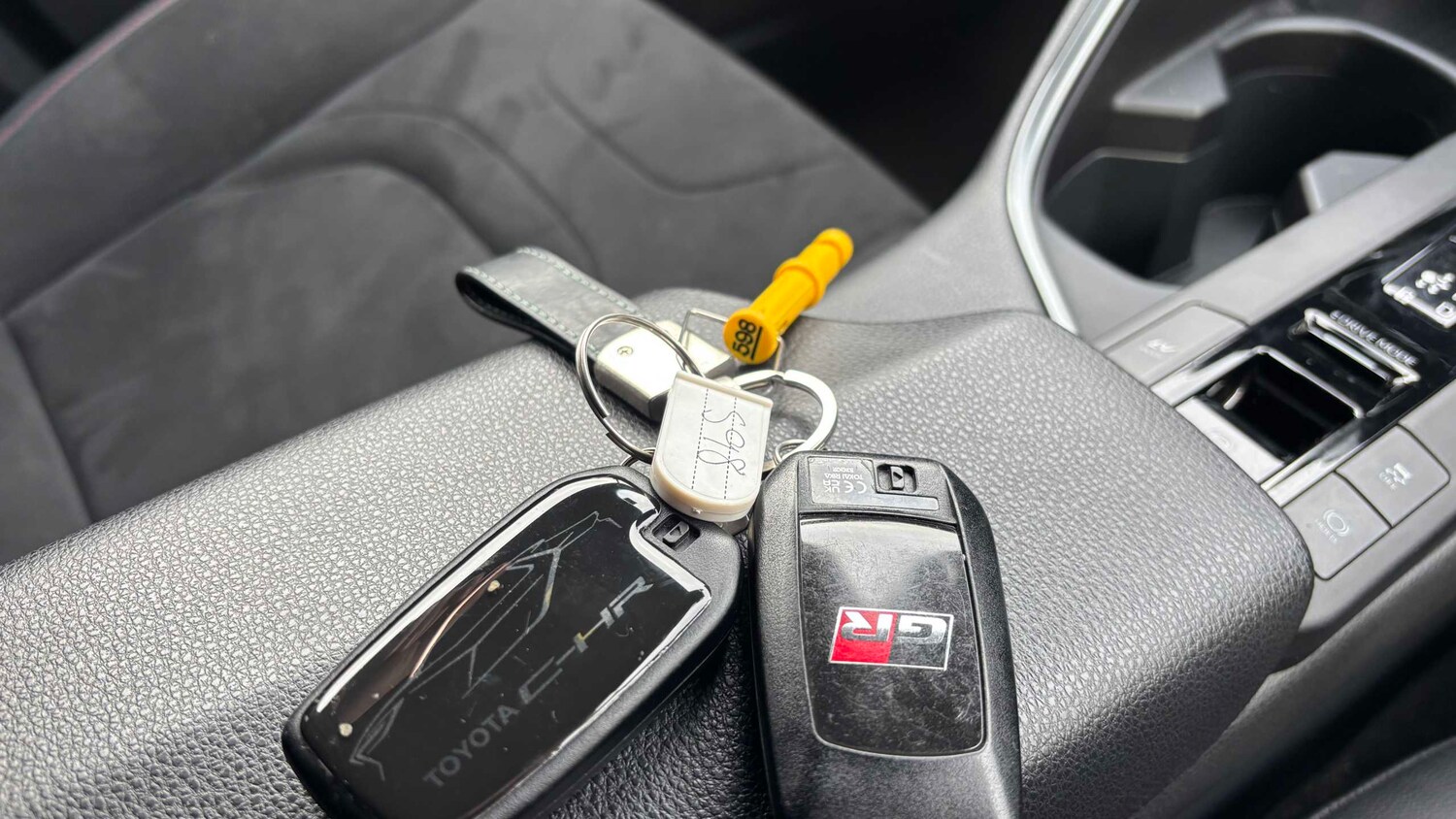 Used Toyota C-HR for sale - 77861143: Photo 20