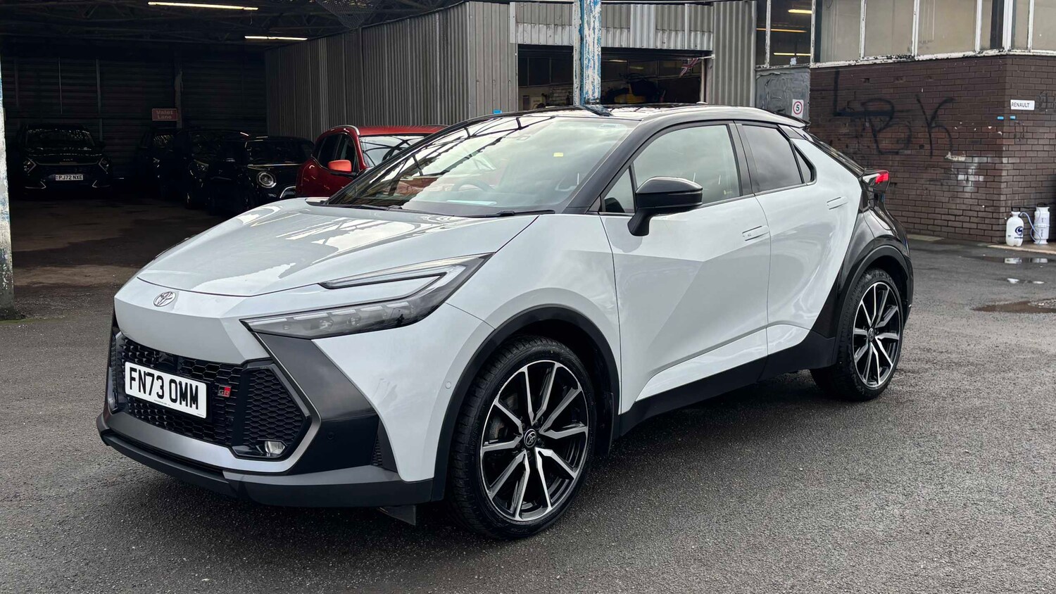 Used Toyota C-HR for sale - 77861143: Photo 3