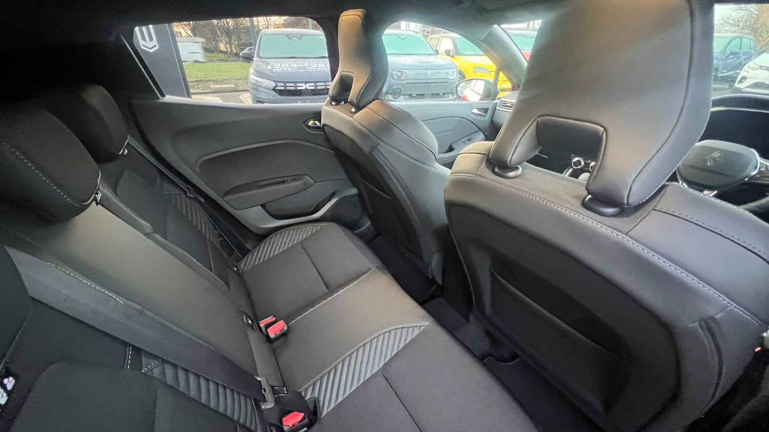 Used Renault Clio for sale - 77860400: Photo 10