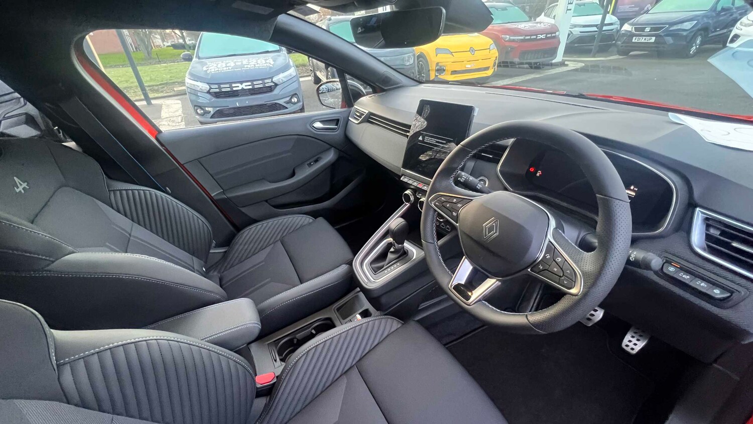 Used Renault Clio for sale - 77860400: Photo 11