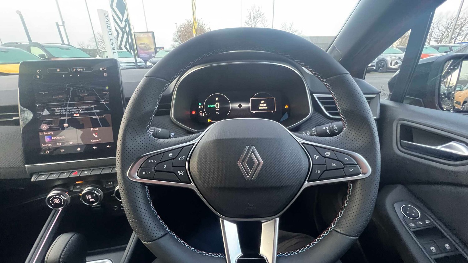 Used Renault Clio for sale - 77860400: Photo 14