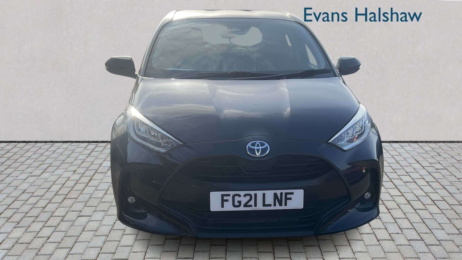 Used Toyota Yaris 2021 for sale - 78187957: Photo 2